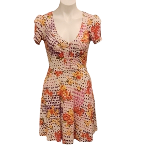 Free People Dresses & Skirts - Free People Floral Peach and Purple Mini Dress Small